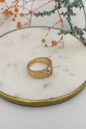 Beyaz Damla Taşlı Tırtıklı Yüzük