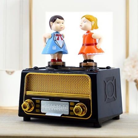 Marsilyan Öpüşen Çift Müzik Kutusu Nostaljik Radyo Tasarımlı Çok Renkli 170 gr Hediyelik