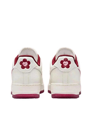 Nike Air Force 1 Low Valentine’s Day 2024 Özel Seri Kadın Sneaker