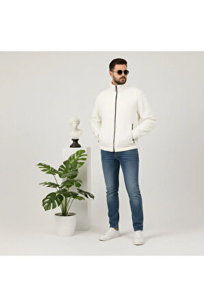 Ekru Beyaz Peluş Wellsoft Dik Yaka Cepleri Fermuarlı Oversize Kesim Peluş Ceket