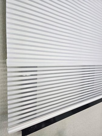 İnce Zebra Çizgili Çift Mekanizmalı Tül ve Stor perde TS2025