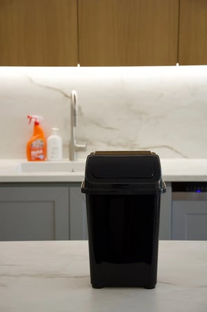 Kapaklı Çöp Kovası 10 Lt Fantazi 2 No Çöp Kovası 10 Litre