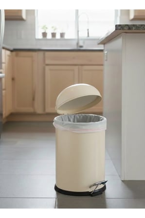 Metal Bon Kapak Banyo Seti Amörtisörlü 5 LT Krem Çöp Kovası Tuvalet Fırçası