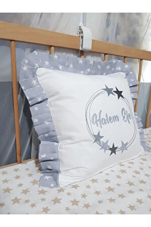 Fırfırlı Kırlent Bebek İsimli 40x40 cm Nakışlı Takı Yastığı İçi Dolgulu G4