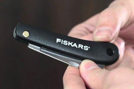 FISKARS 125900 AŞI ÇAKISI - PASLANMAZ AŞI BIÇAĞI 1001625