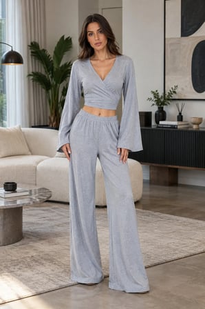 Kadın Gri İspanyol Kol Kruvaze Crop Bluz ve Geniş Paça Pantolon Takım