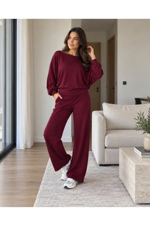 Kadın Oversize Yarasa Kol Bluz ve Bol Paça Pantolon İkili Takım