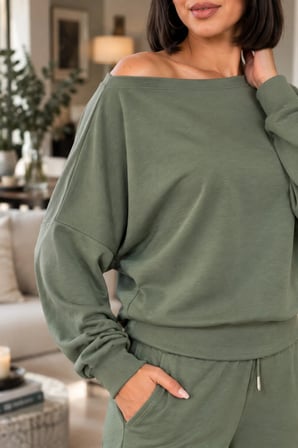 Kadın Oversize Yarasa Kol Bluz ve Bol Paça Pantolon İkili Takım