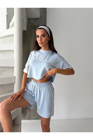 Kadın Oversize Tişört ve Beli Lastikli Şort İkili Takım