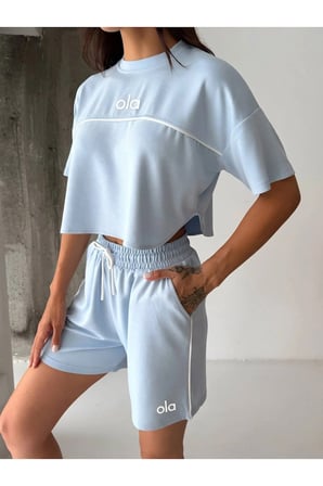 Kadın Oversize Tişört ve Beli Lastikli Şort İkili Takım