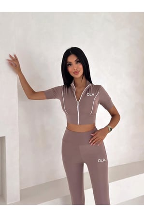 Kadın Fermuarlı Crop Top ve Yüksek Bel Tayt Spor Takım