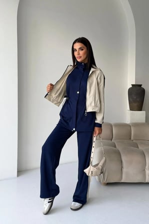 Kadın Kapüşonlu Uzun Ceket Crop Ceket ve Şeritli Bol Paça Pantolon 3'lü Takım