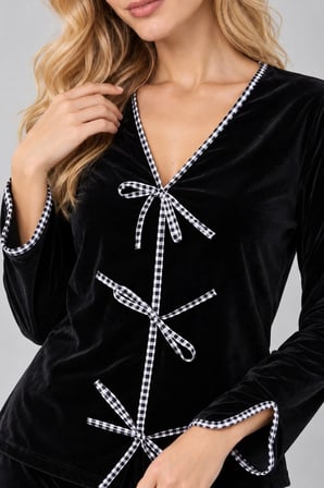 Kadın Siyah Soft Kadife V Yaka Bağcıklı Fiyonklu Uzun Kollu Pijama Takımı