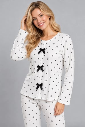 Kadın Beyaz Waffle Siyah Fiyonklu Desenli Önü Patlı Düğmeli Uzun Kollu Pijama Takımı