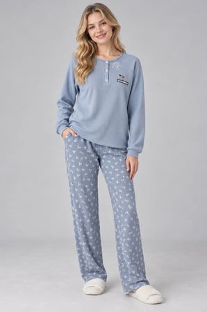 Kadın Mavi Waffle Patlı Reglan Kollu Nakış Detaylı Düğmeli Uzun Kollu Pijama Takımı