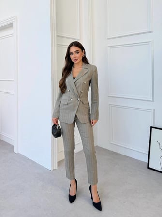 Kadın Çizgili Çift Sıra Düğmeli Kruvaze Blazer Ceket ve Dar Paça Pantolon Takım Elbise