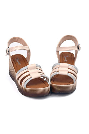 Kadın Krem Taşlı Dolgu Topuklu Sandalet 6 Cm Rahat Yüksek Topuklu