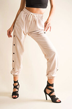 Kadın Çapraz Elastik Bantlı Stiletto Topuklu Arka Fermuarlı Ayakkabı Sandalet Modeli