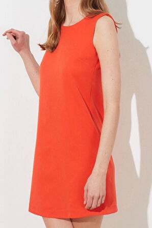 Yeni Regular Business Finike Dokuma Bisiklet Yaka Kolsuz Kol Shift Mini Boy Elbise