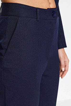 Kadın Yeni Moda Boru Paça Regular Boy Dokuma Basic Cigarette Dar Paça Pantolon