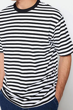 Yeni Sezon Rahat Pamuk Polyester Bisiklet Yaka Kısa Kol Çizgili Desenli Günlük T-Shirt