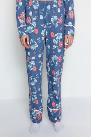 Kadın V Yaka Boru Paça Uzun Kol %100 Pamuk Çiçek Desenli Kruvaze Gömlek-Pantolon Örme Pijama Takımı