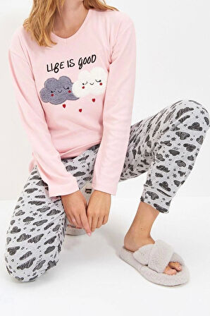 Kadın Pamuklu V Yaka Uzun Kol Pamuklu Nakışlı Örme Pijama Takımı
