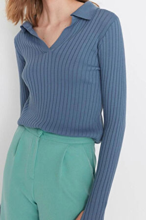 Kadın Moda Şık Regular Polo Yaka Uzun Kol Düz Kol Ucu Detaylı Polo Yaka Triko Kazak