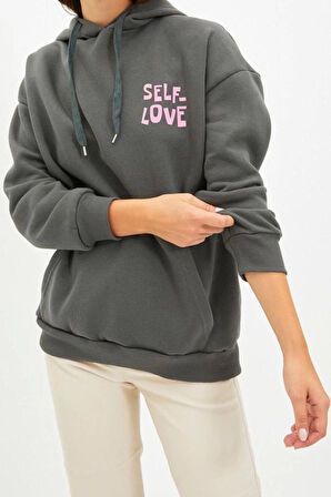 Kadın Oversize Kapüşonlu Düşük Kol Uzun Sırt Baskı Geniş Kalıp Kalın İçi Polarlı Örme Sweatshirt