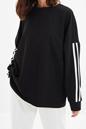 Kadın Moda Şık Oversize Bisiklet Yaka Düşük Kol Uzun Şerit Detaylı Geniş Kalıp İnce Örme Sweatshirt