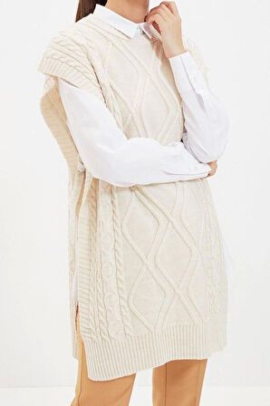 Kadın Moda Şık Tesettür Bisiklet Yaka Düşük Kol Midi Beli Bağlamalı Saç Örgülü Triko Süveter