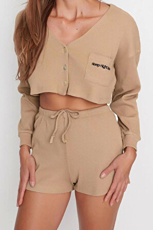Kadın Pamuklu V Yaka Uzun Kol Nakışlı Fitilli Pamuklu Hırka-Şort Örme Pijama Takımı