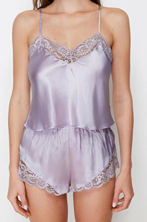 Kadın Polyester V Yaka Askılı Kol Dantel Detaylı İp Askılı Saten Dokuma Pijama Takımı