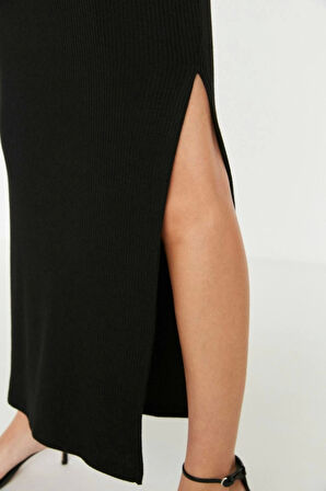 Kadın Moda Stil Maxi Astarsız Örme Yırtmaç Detaylı Vücuda Oturan Yüksek Bel Fitilli Esnek Örme Etek
