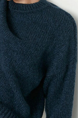 Kadın Moda Şık Regular Bisiklet Yaka Uzun Kol Düz Geniş Kalıp Yumuşak Dokulu Basic Triko Kazak