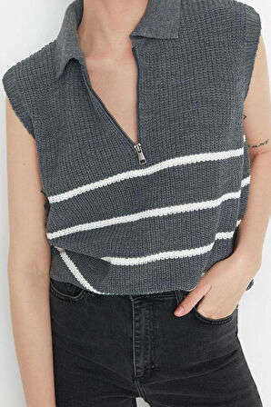 Kadın Moda Şık Polo Yaka Standart Kol Regular Fermuarlı Çizgili Triko Süveter
