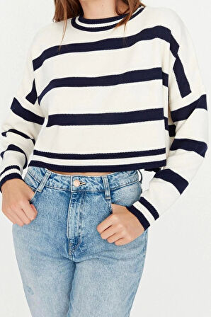 Kadın Moda Şık Crop Bisiklet Yaka Uzun Kol Çizgili Crop Triko Kazak