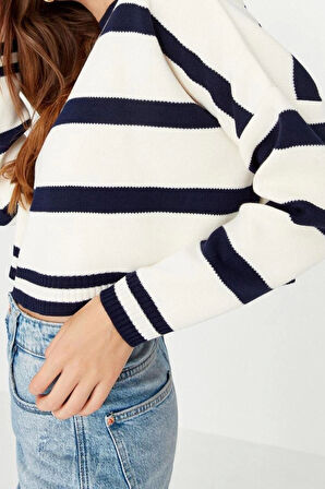 Kadın Moda Şık Crop Bisiklet Yaka Uzun Kol Çizgili Crop Triko Kazak