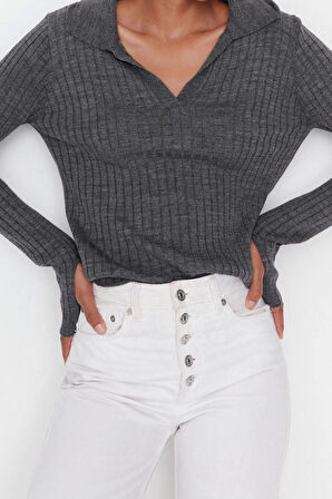 Kadın Moda Şık Regular Polo Yaka Uzun Kol Düz Kol Ucu Detaylı Polo Yaka Triko Kazak