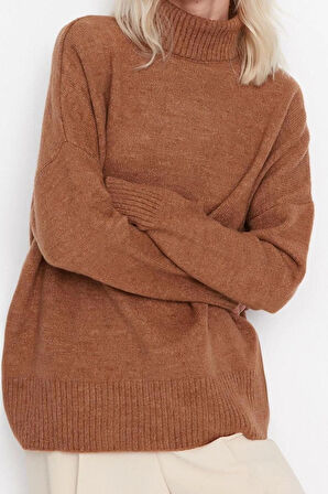 Kadın Moda Şık Regular Dik Yaka Uzun Kol Düz Geniş Kalıp Yumuşak Dokulu Triko Kazak