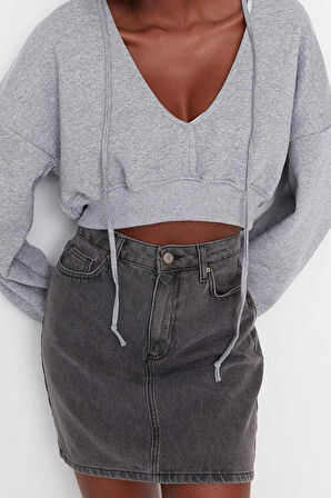 Kadın Relaxed Kapüşonlu Düşük Kol Crop Kalın İçi Polarlı V Yaka Rahat Kesim Crop Örme Sweatshirt