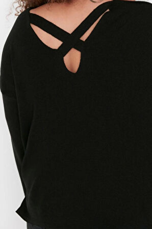 Kadın Büyük Beden Moda Şık Regular Bisiklet Yaka Uzun Kol Düz Sırtı Çapraz Bant Detaylı Triko Kazak