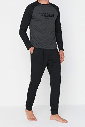 Erkek Pamuk Polyester Bisiklet Yaka Uzun Kol Siyah Baskılı Reglan Kol Örme Pijama Takımı