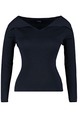 Kadın Büyük Beden Moda Şık Regular Kayık Yaka Uzun Kol Düz Kayık Yaka İnce Triko Bluz