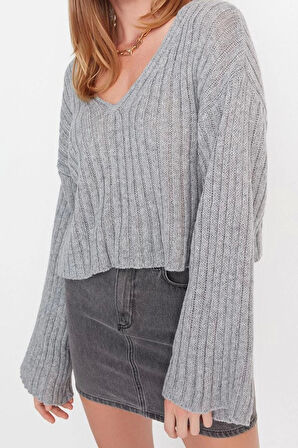Kadın Moda Şık V Yaka Standart Kol Crop Yünlü Geniş Kalıp Basic Triko Kazak
