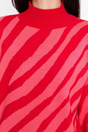 Kadın Moda Şık Tesettür Dik Yaka Düşük Kol Regular Pembe Animal Çizgi Desenli Triko Kazak