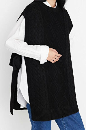 Kadın Moda Şık Tesettür Bisiklet Yaka Düşük Kol Midi Beli Bağlamalı Saç Örgülü Triko Süveter