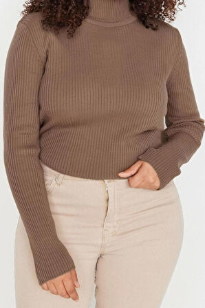 Kadın Büyük Beden Moda Şık Regular Yarım Balıkçı Yaka Uzun Kol Düz İnce Triko Kazak