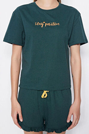 Kadın %100 Pamuk Bisiklet Yaka Kısa Kol Nakışlı Fırfır Detaylı T-shirt-Şort Örme Pijama Takımı