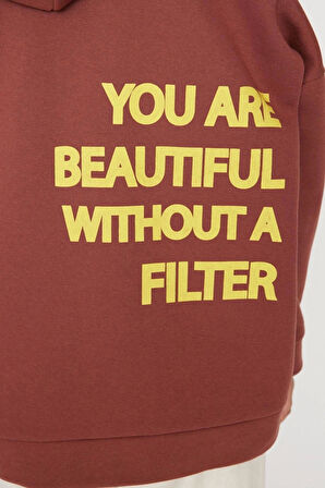 Kadın Oversize Kapüşonlu Düşük Kol Uzun Kalın İçi Polarlı Sırt Baskılı Geniş Kalıp Örme Sweatshirt